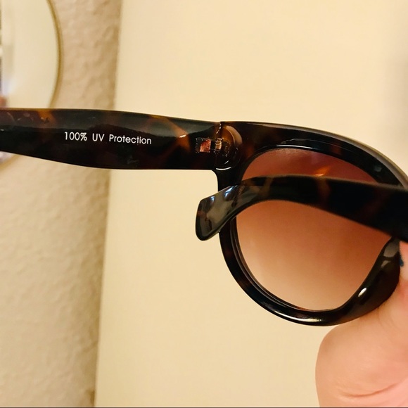 😎🤎 Brown Cat-eye Sunglasses w/100% UV Protection - Picture 3 of 3